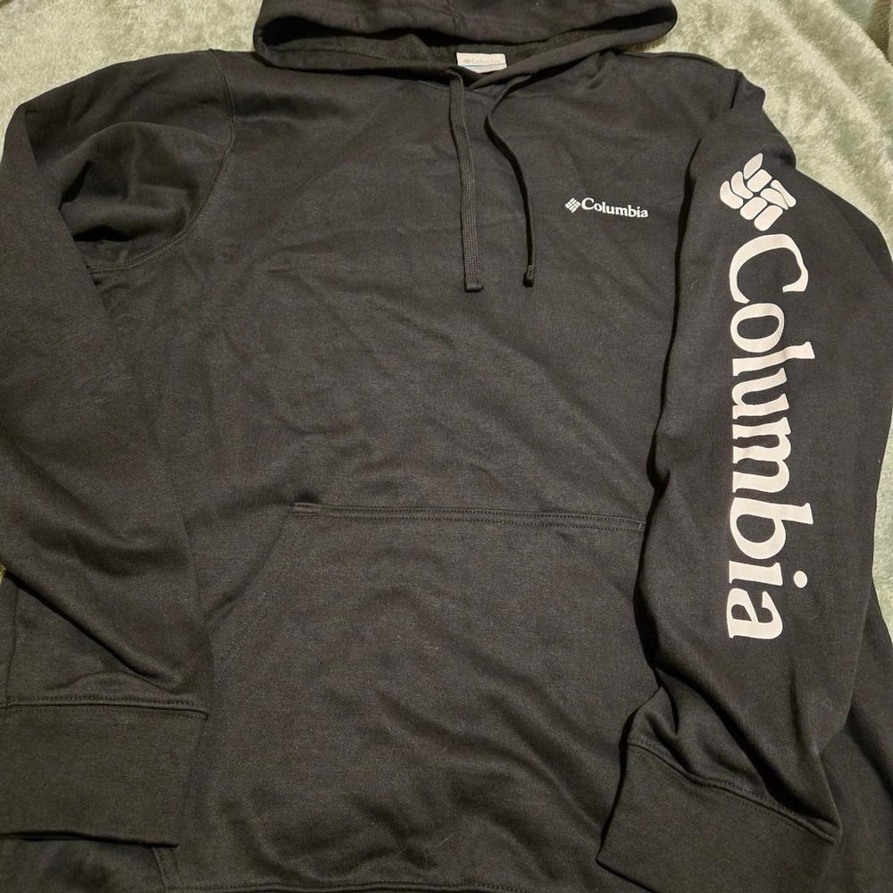 Black Columbia hoodie with logo on sleeve, size medium, new with tags